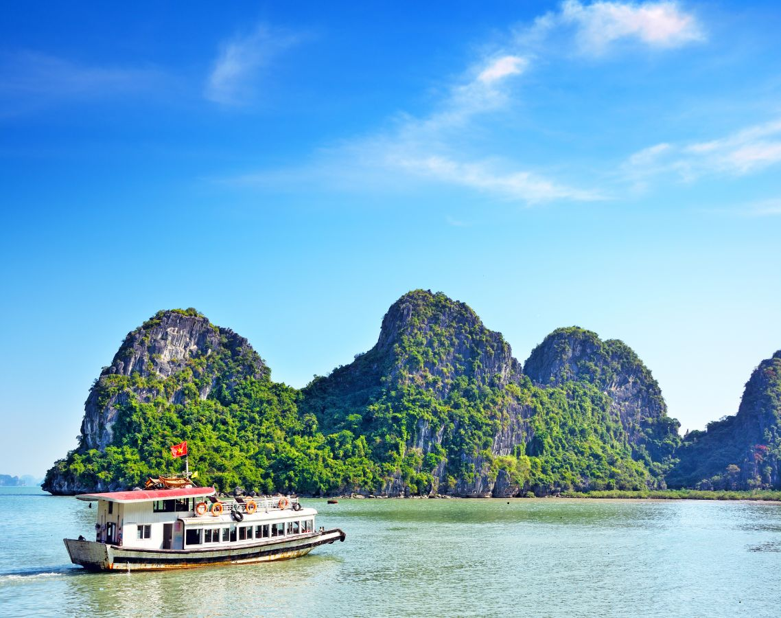 Vietnam Wonders Explorer